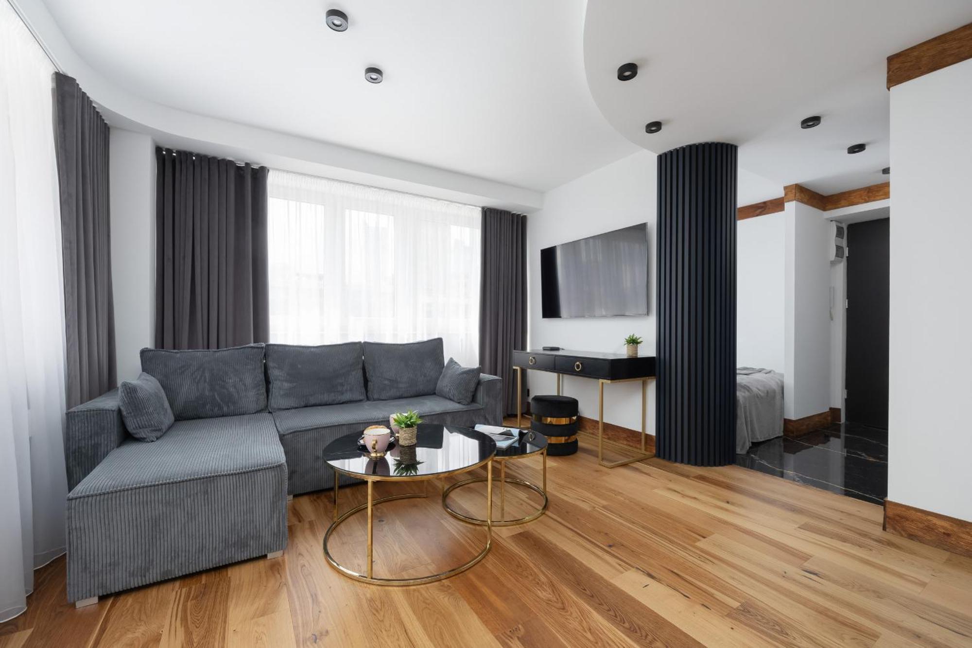 Center Elegant With View By Renters Apartament