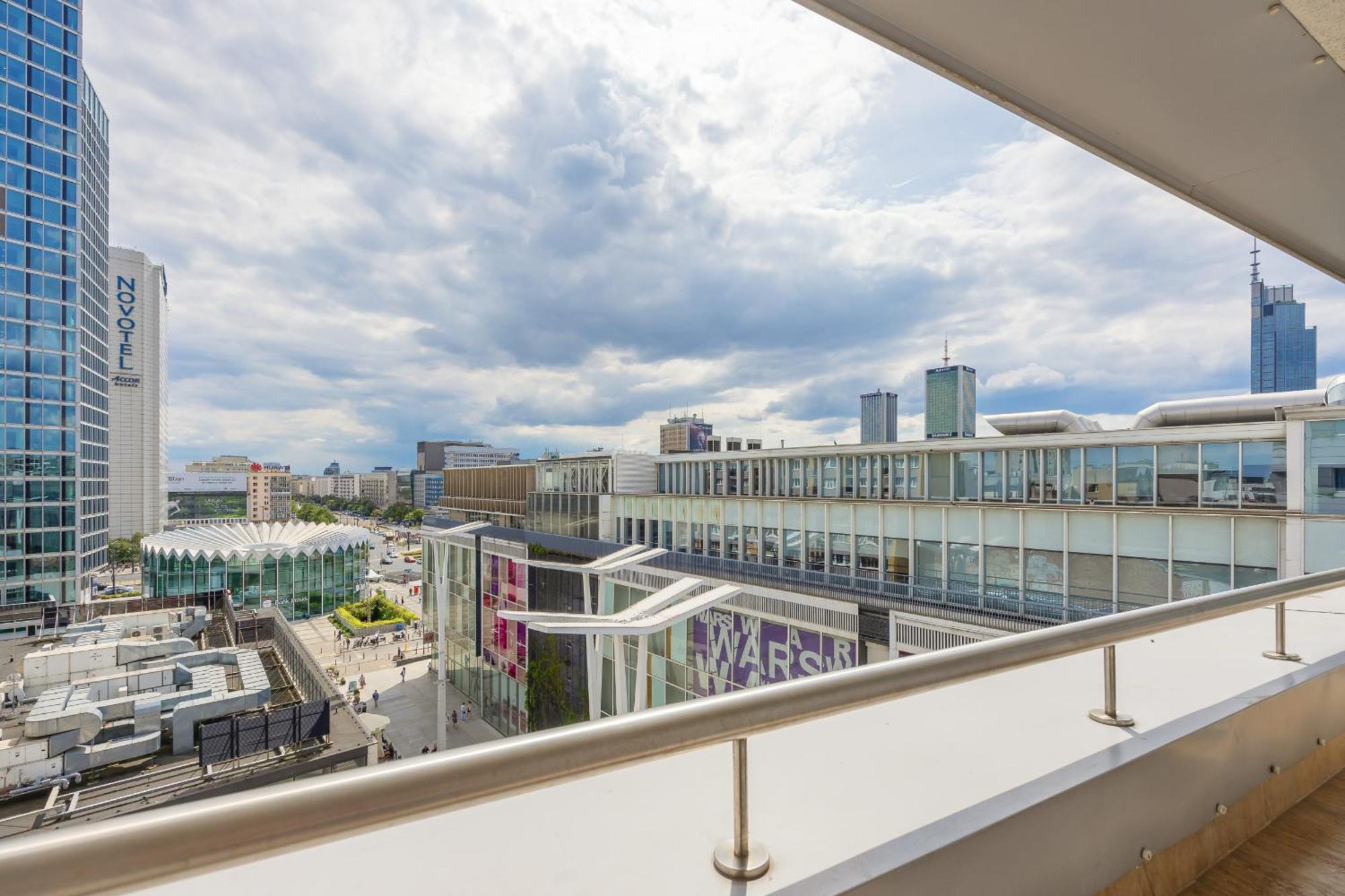 Apartament Center Elegant With View By Renters Warszawa